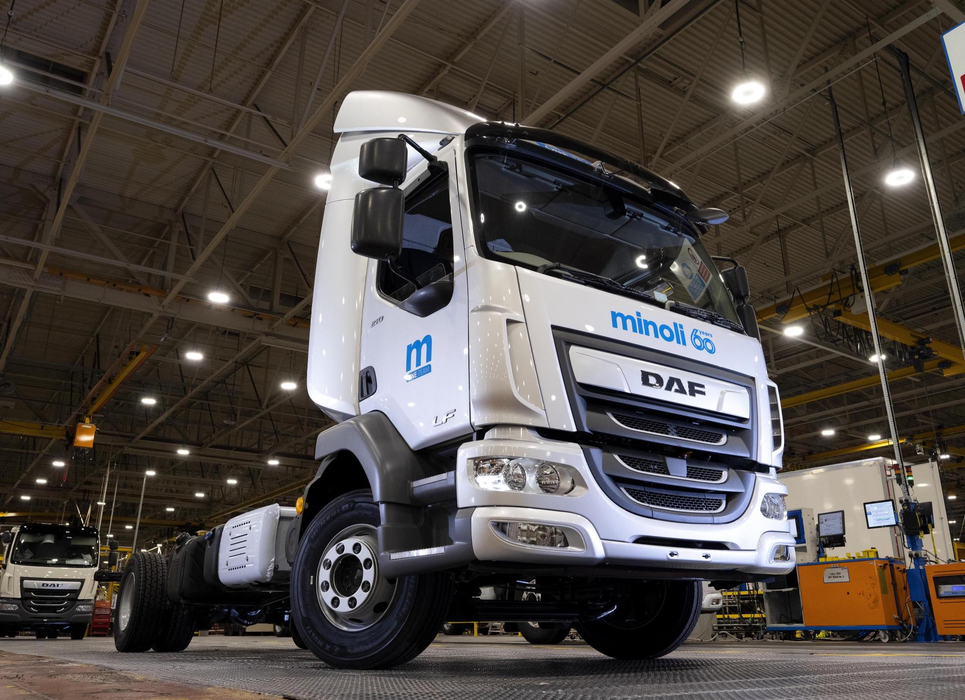 02 daf leyland trucks half million vehicle production milestone