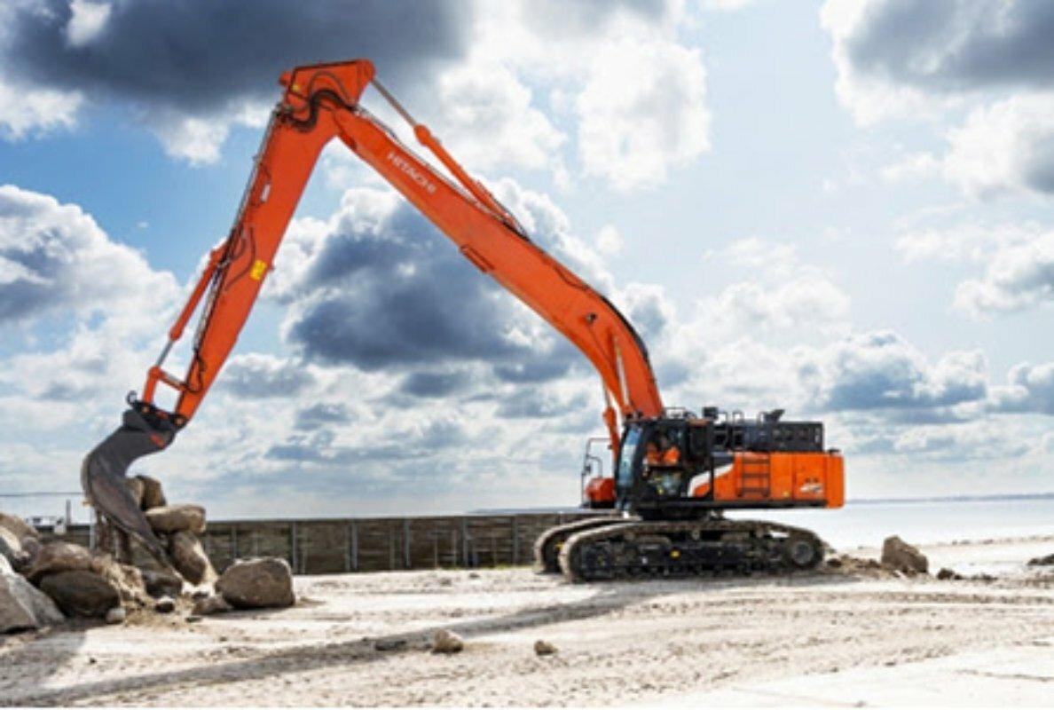 Hitachi introduces new ZX490LCH-7 super long front excavator