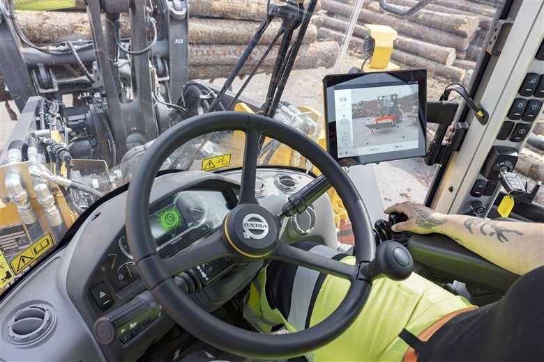 20230111 102636 volvoceintroducescollisionmitigationsystemforjobsitesafety02