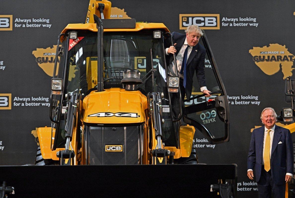NJC.© - JCB-Boris Johnson opens new factory as JCB goes for growth