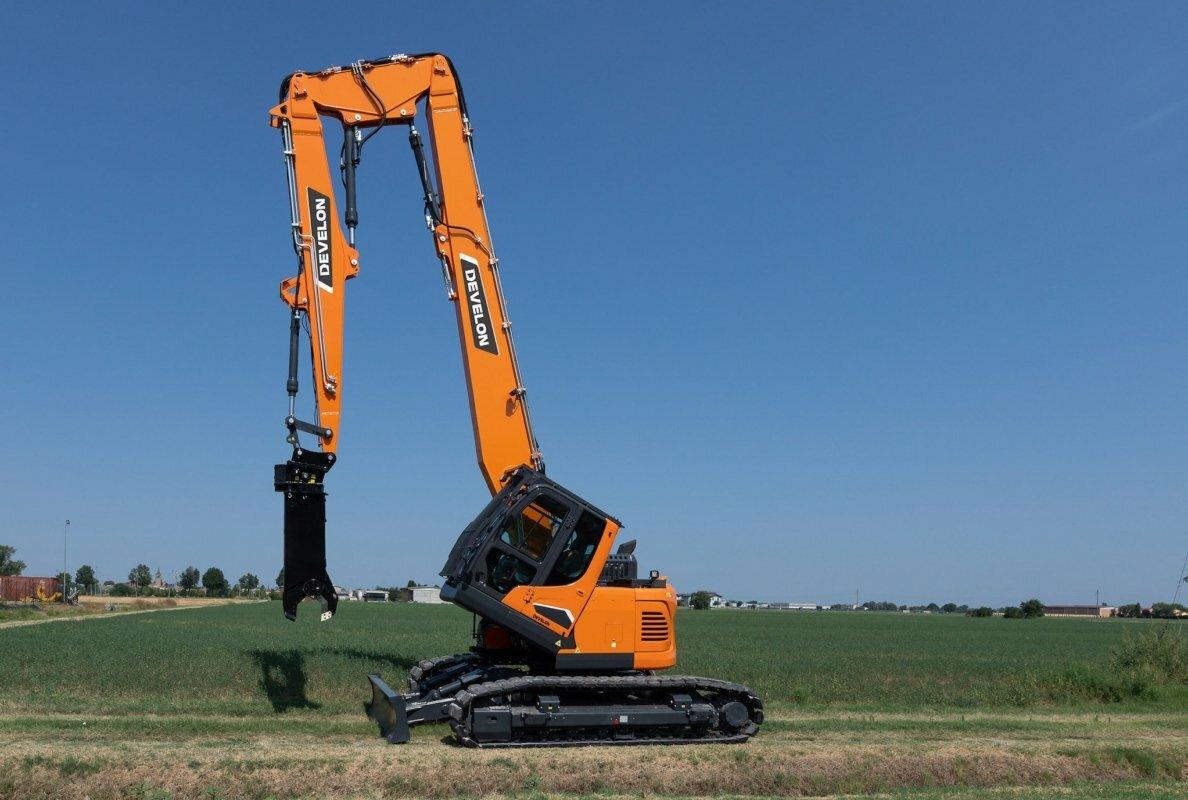 Develon Launches New DX140RDM-7 Demolition Excavator