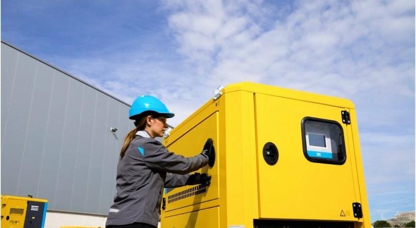 Atlas Copco ZBP energy storage system optimizes electric crane use in hospital construction site