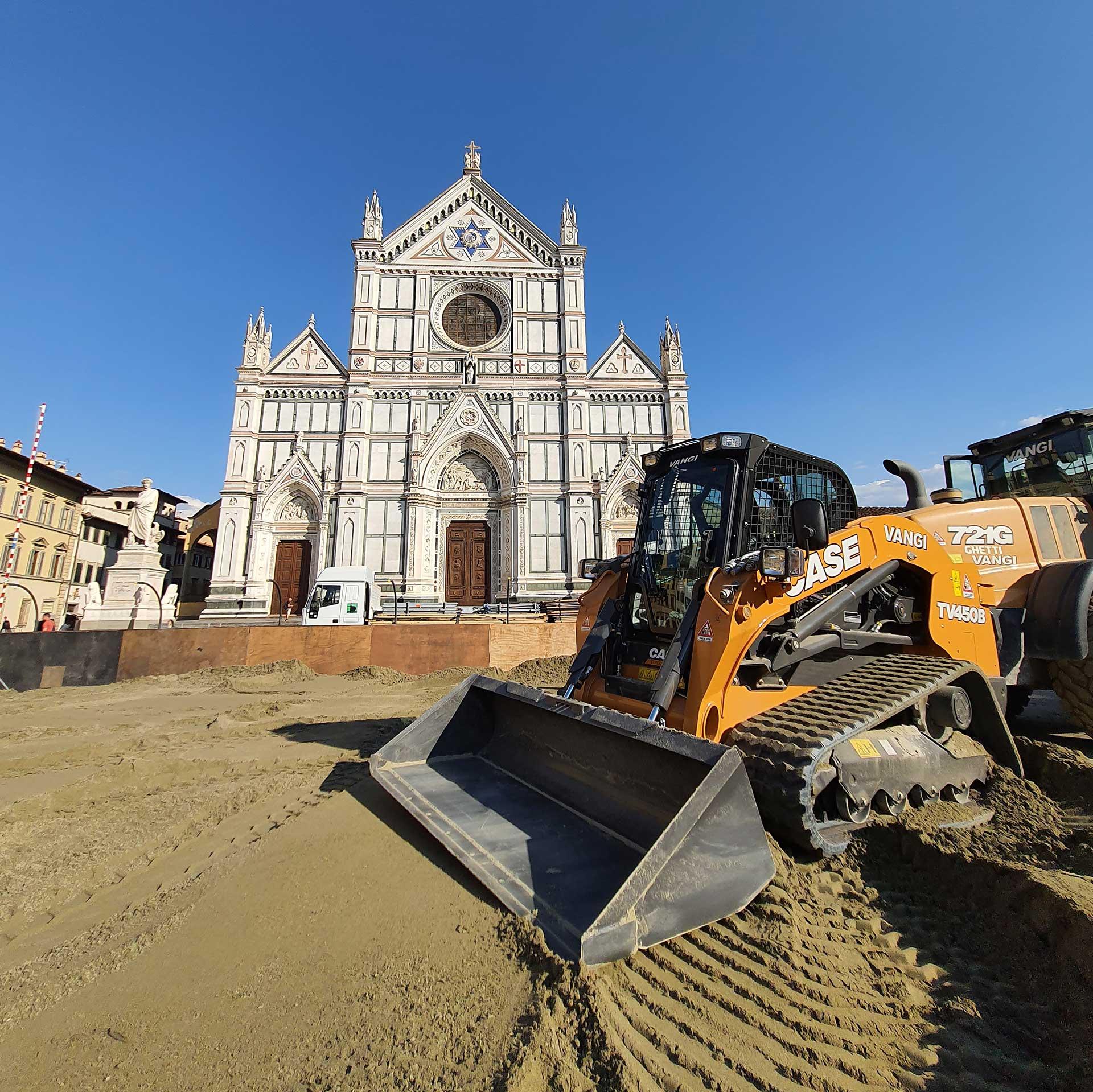 Case prepara il campo per il calcio storico fiorentino 02