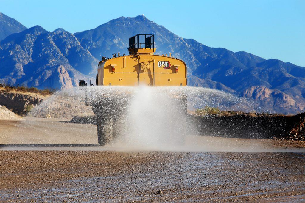 Cat 777g water truck 4 1 1024x683