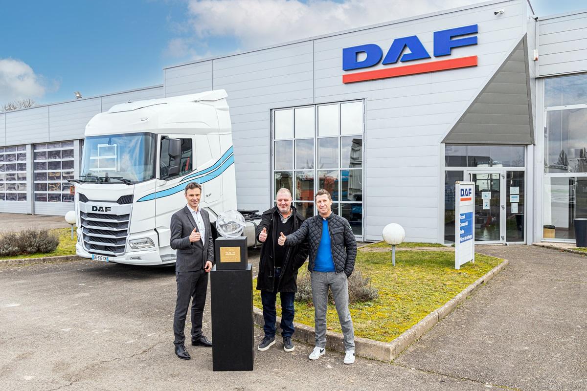 Daf names international dealer of the year 2022 01