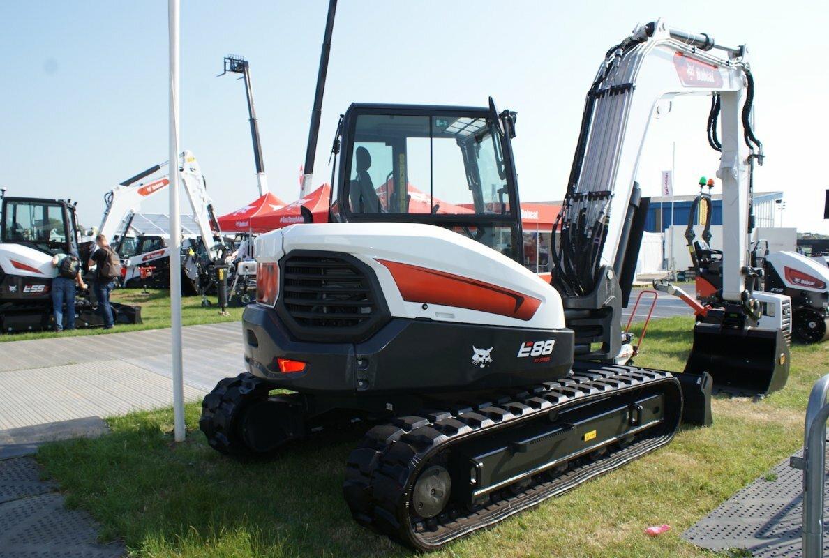 E88 plantworx red 897