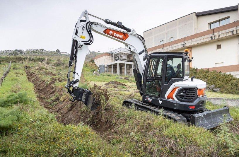 E88 r2 series excavator 16 con pic1 8af