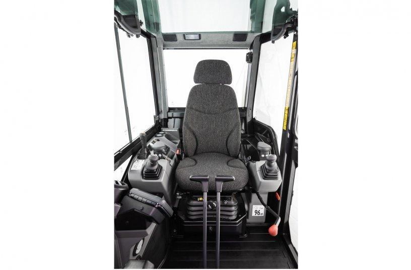 E88 r2 series excavator cab pic2 2 ee0