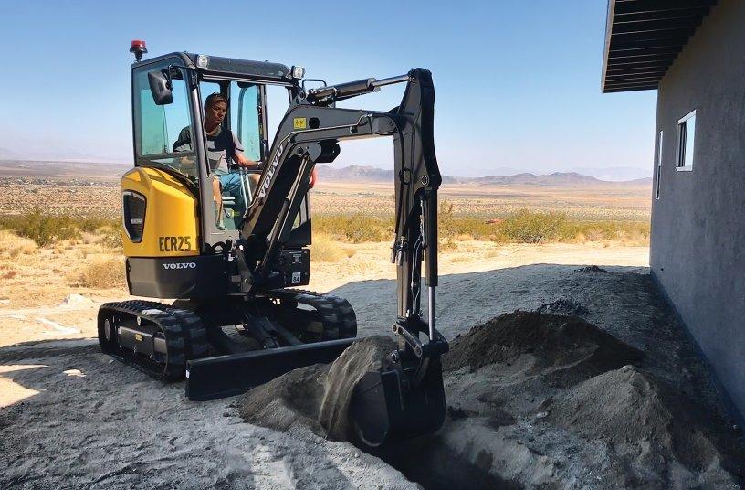 Green construction equipment makes its mark in the desert 02 9b0