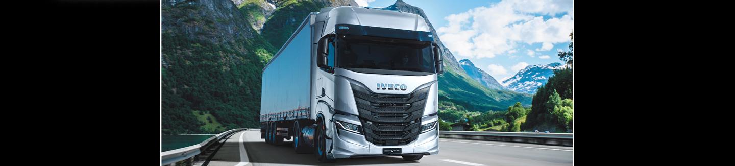 NJC.© - IVECO joins the poles with Plant the Future project