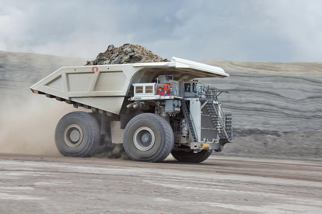 Liebherr t 284 mining truck