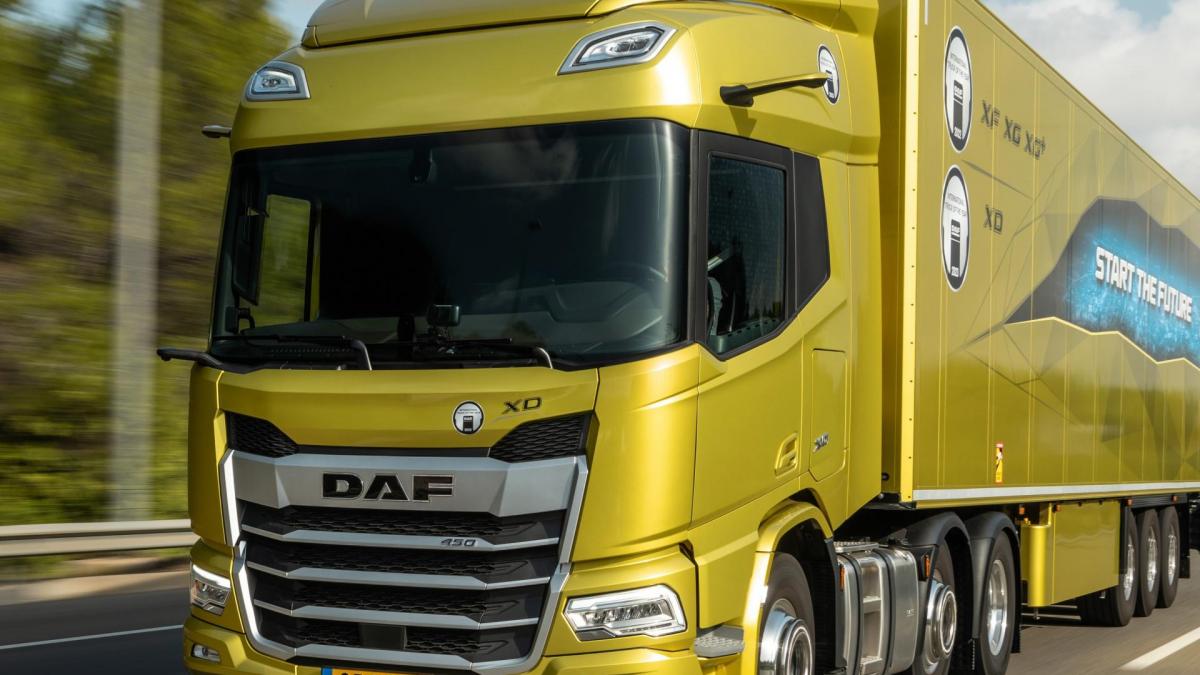 New generation daf xd with new steered pusher axle 3