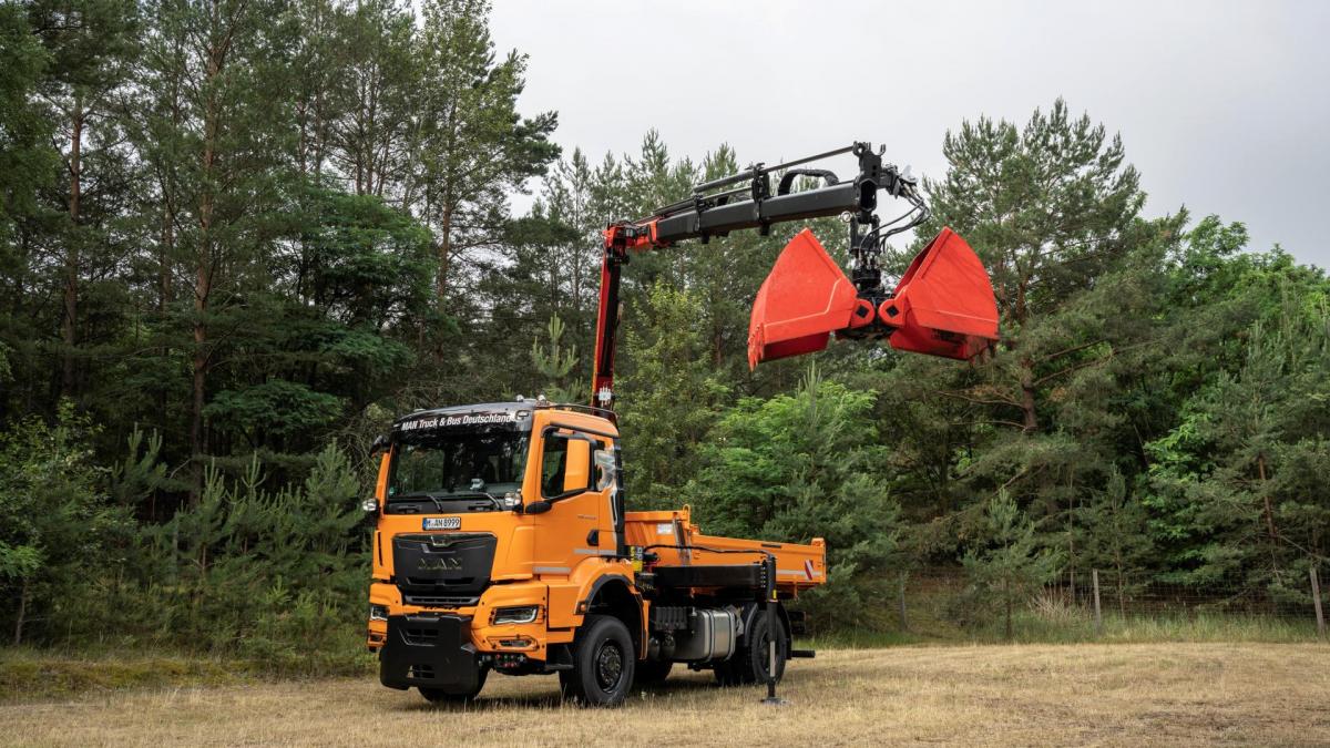 P tgs eot 18 470 tipper crane