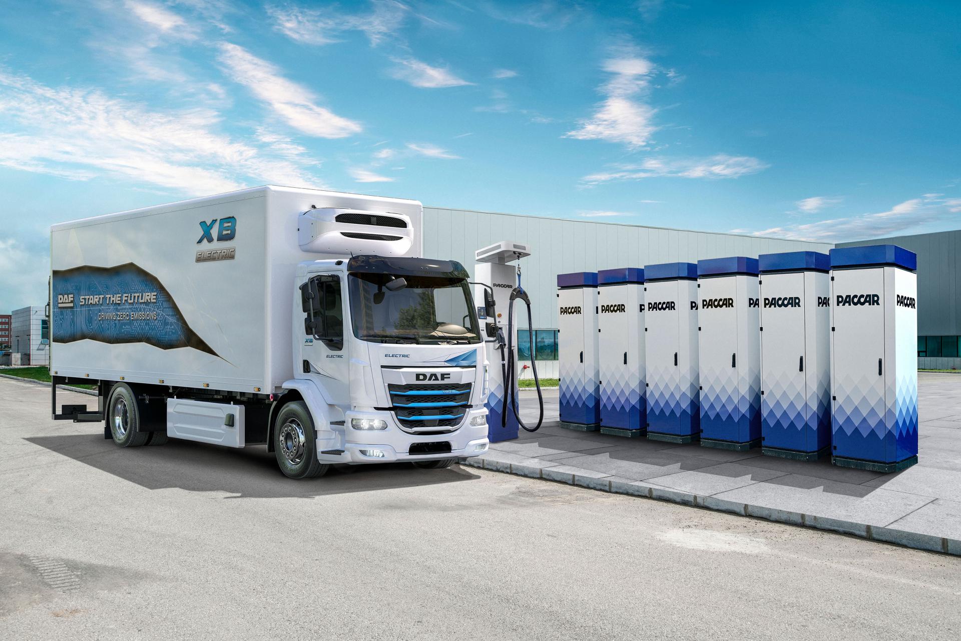 PACCAR Parts installs first power supply system at DAF dealer
