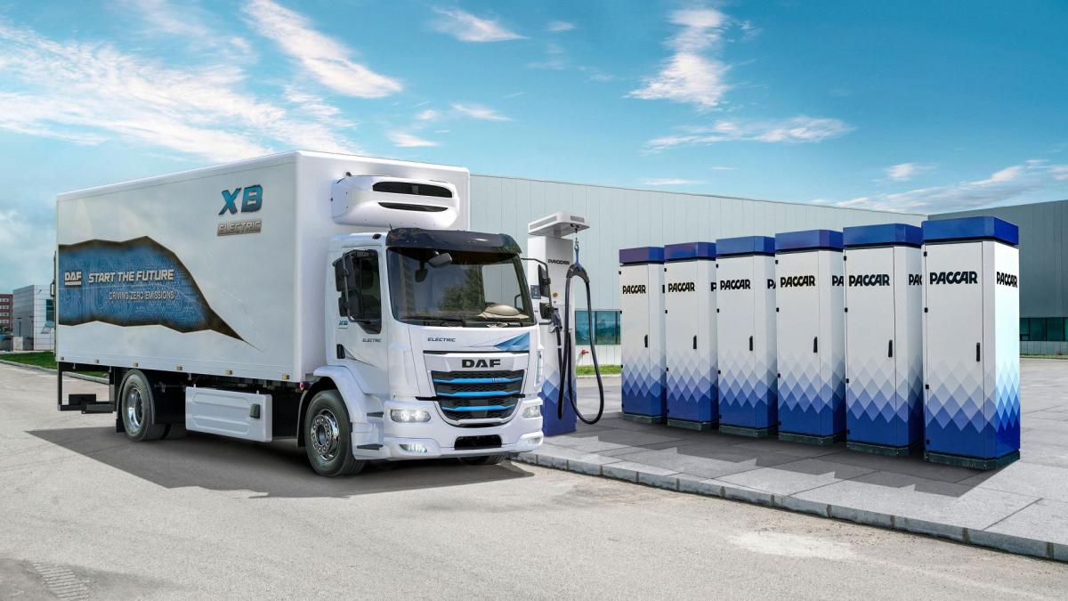 Paccar parts installs first power supply system at daf dealer