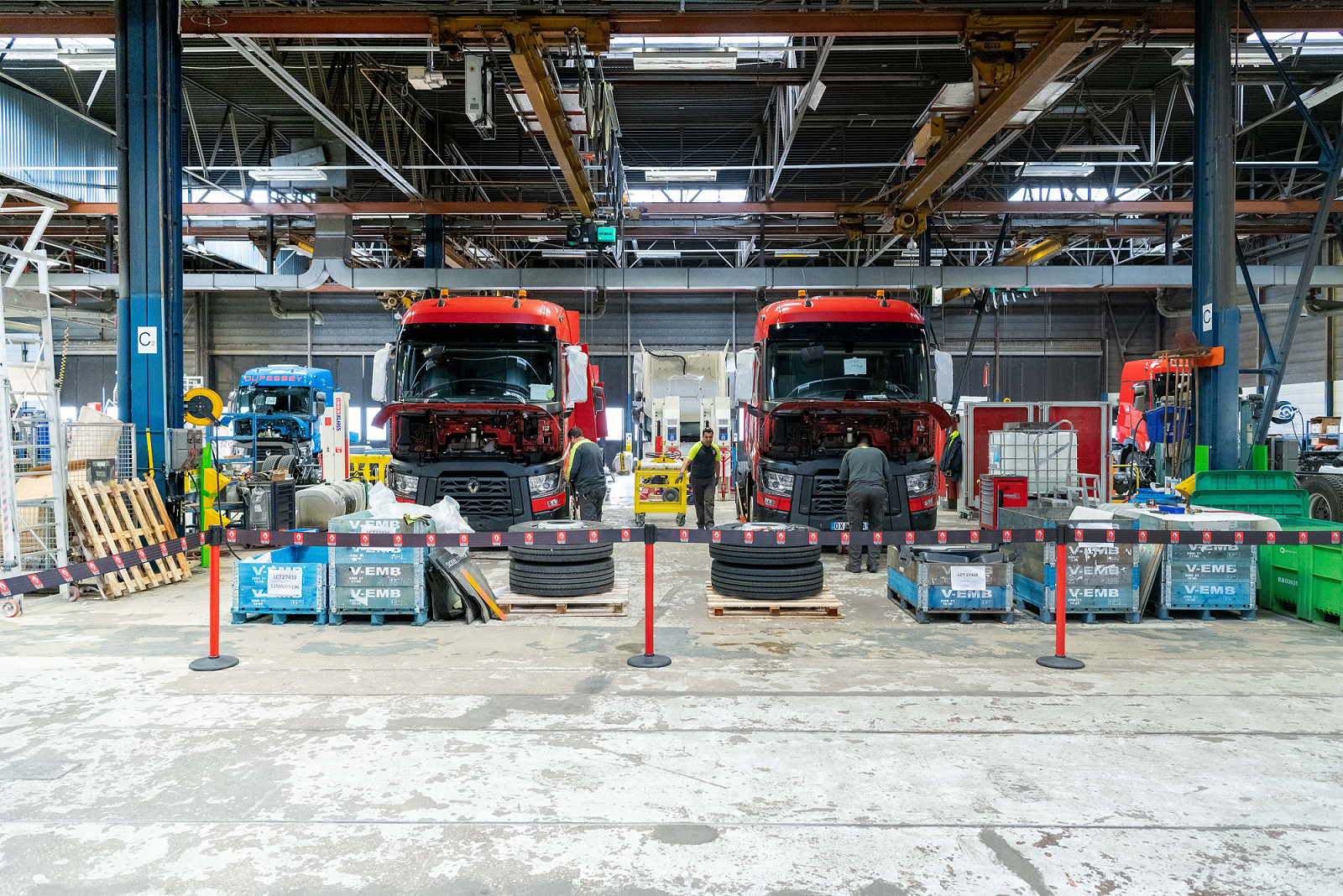 Renault trucks used trucks factory bourg en bresse 01