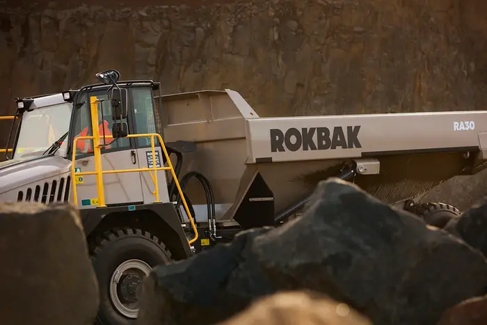 Rokbak hauler in quarry 1 6130d17125f8e
