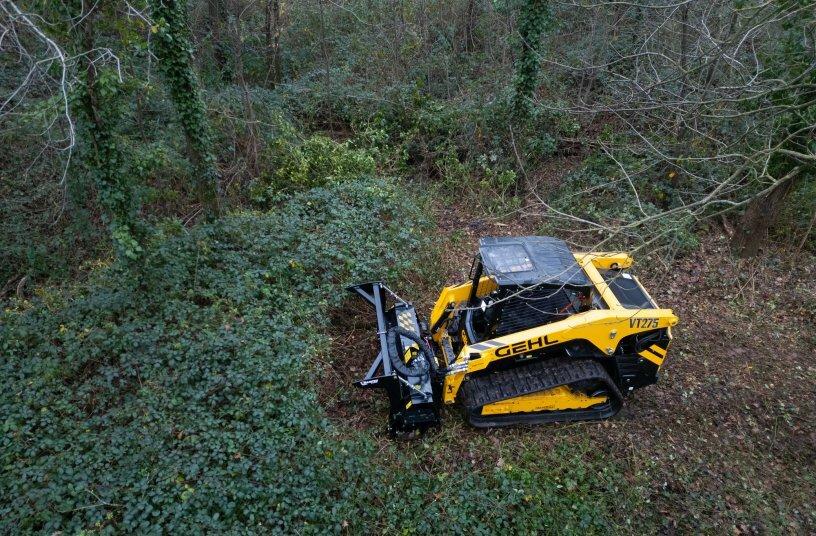 Skid loader vt 275 mulcher gehl 1 40a