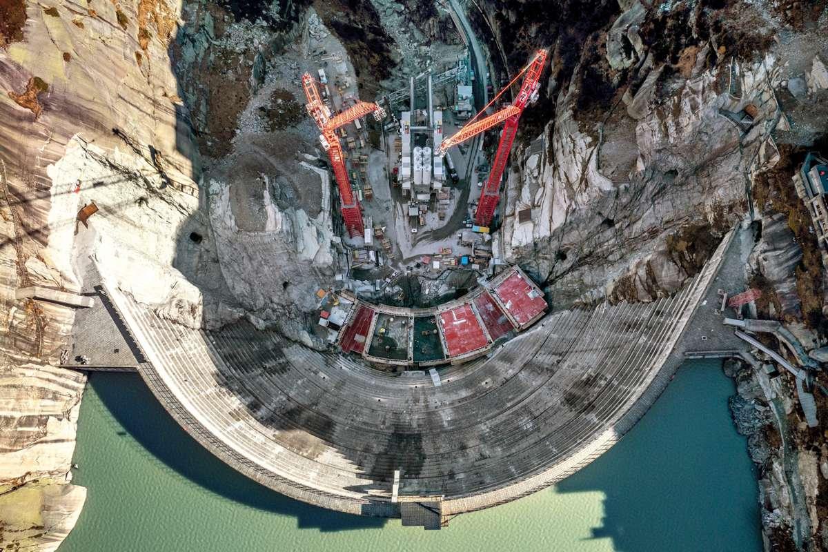 NJC.© - Doka demonstrating its expertise in Dam Construction at Swiss Spitallamm Dam