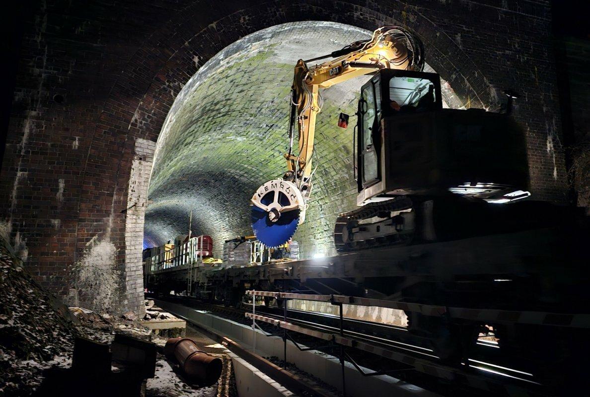 Tunnel 01 098