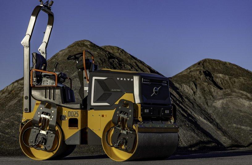 Volvo CE introduces first electric machine for road segment